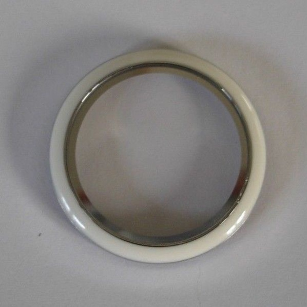 Origami Owl Large White Twist Face